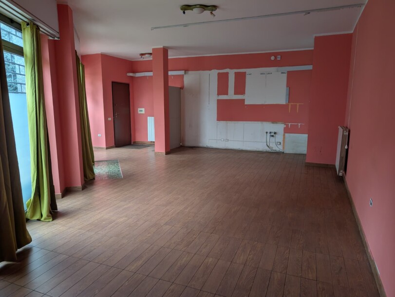 VARESE, VIALE BORRI, MONOLOCALE CON BOX-1