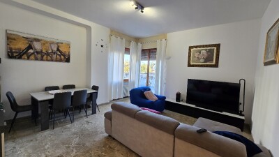 VARESE, AMPIO TRILOCALE CON TERRAZZA