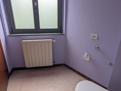 VARESE, VIALE BORRI, MONOLOCALE CON BOX-10