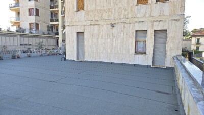 VARESE, AMPIO TRILOCALE CON TERRAZZA-13