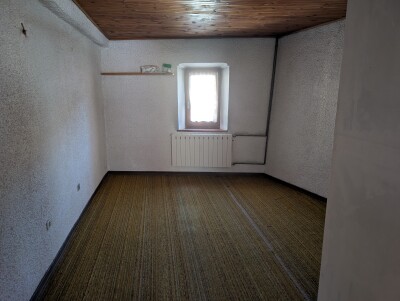 CUASSO AL PIANO, PORZIONE DI CORTE CON BOX-12
