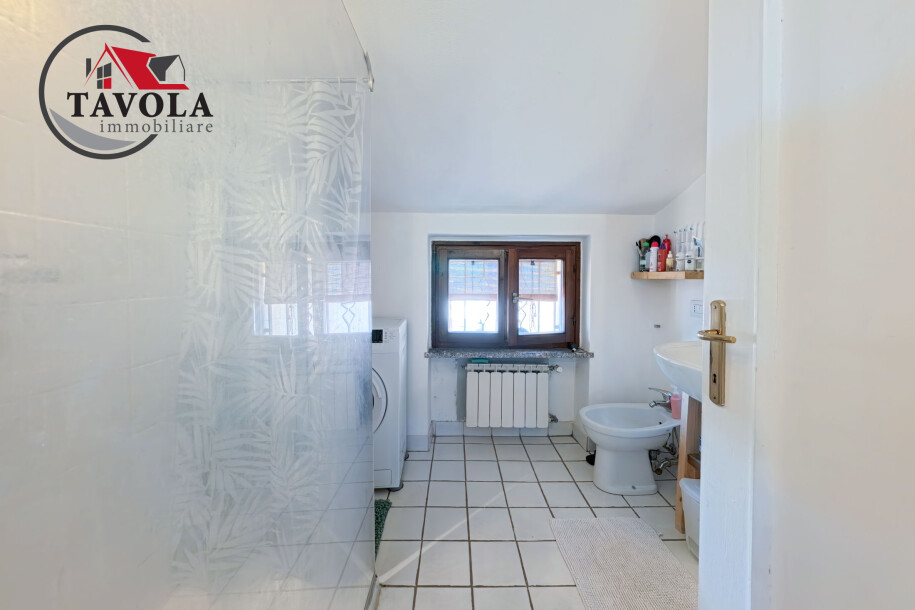 ARCISATE, VILLA BIFAMILIARE-11