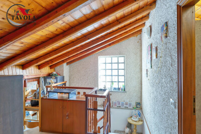 COCQUIO TREVISAGO, CALDANA, APPARTAMENTO CON TERRAZZO E BOX