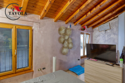 PORTO CERESIO - PORZIONE DI CASA TERRA-CIELO-13