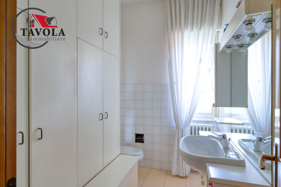 ARCISATE, VILLA BIFAMILIARE-15