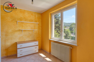 APPARTAMENTO TRILOCALE CON POSTI AUTO E GIARDINO-16