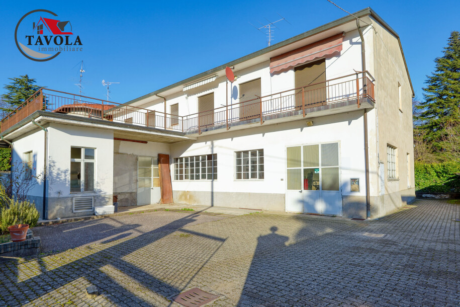 ARCISATE, BRENNO USERIA, BILOCALE CON TERRAZZA-1