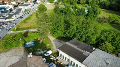 CUVEGLIO, CAPANNONE INDUSTRIALE CON PIAZZALE: