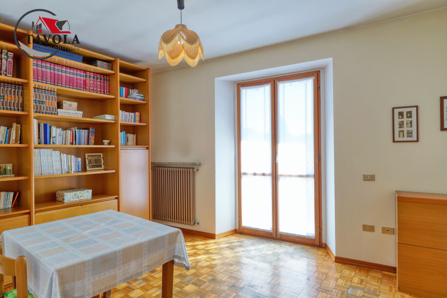 CUASSO AL MONTE, CAVAGNANO, TERRATETTO CON ACCESSORI-19