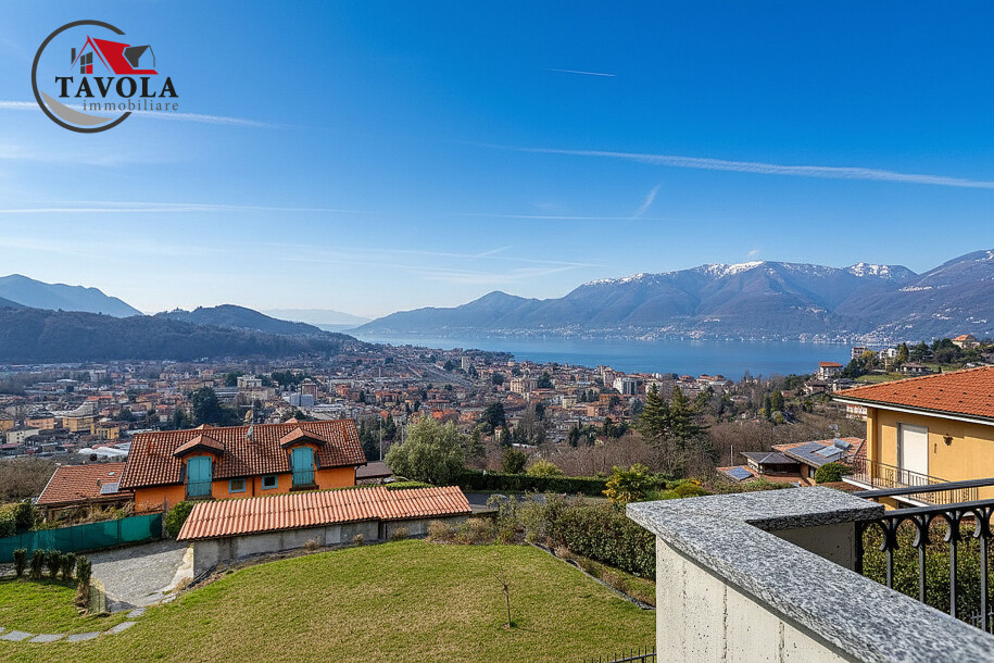 LUINO, PORZIONE DI VILLA BIFAMILIARE-21