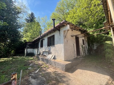 DEPANDANCE DI 80 MQ DA RISTRUTTURARE