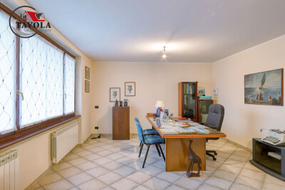 LUINO, PORZIONE DI VILLA BIFAMILIARE-23
