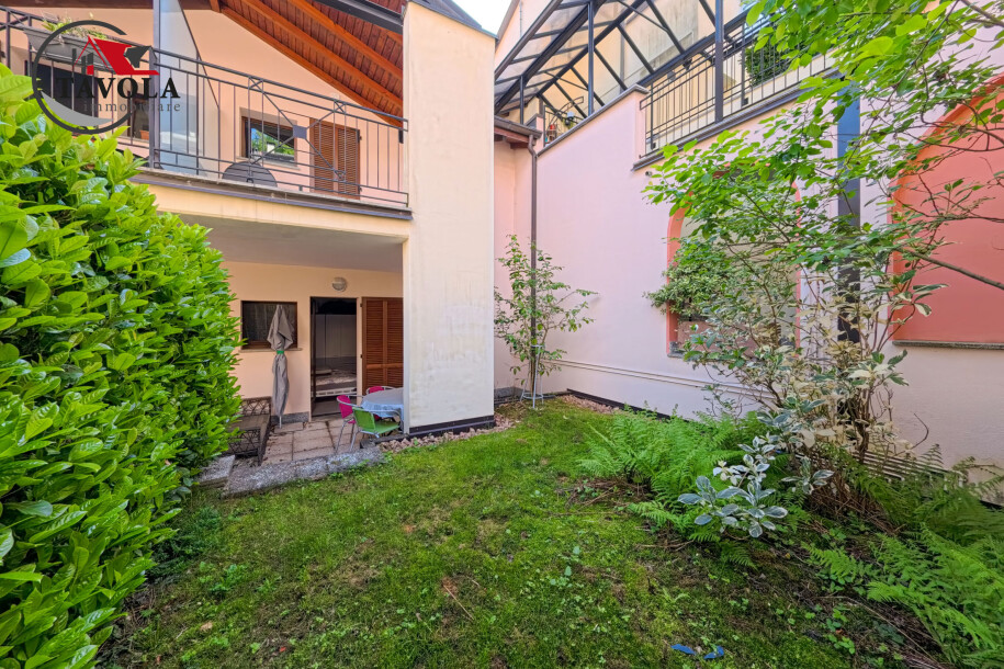 CUASSO AL MONTE, APPARTAMENTO CON PISCINA E VISTA LAGO-24