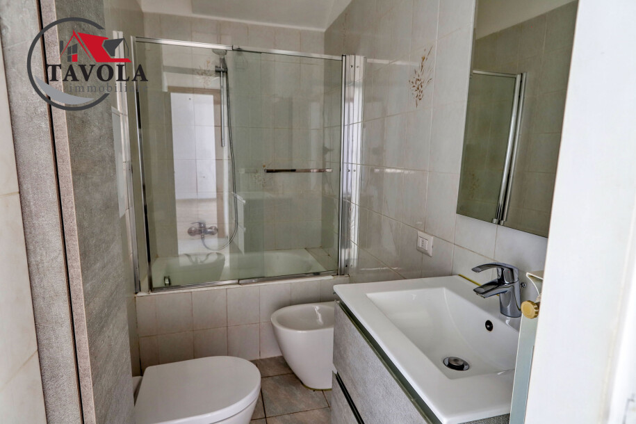 ARCISATE, VILLA BIFAMILIARE-24