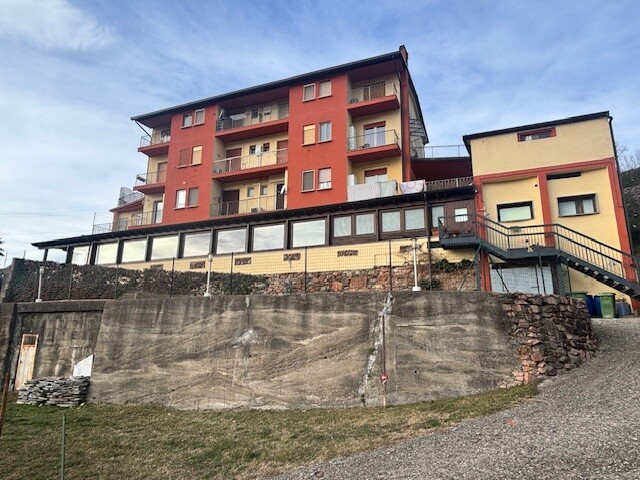 CUASSO AL MONTE, TRILOCALE CON VISTA LAGO-25