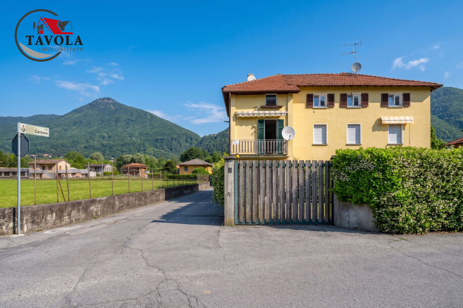 PORZIONE DI CASA LIBERA SU TRE LATI CON GIARDINO-26