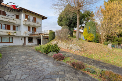LUINO, PORZIONE DI VILLA BIFAMILIARE-29