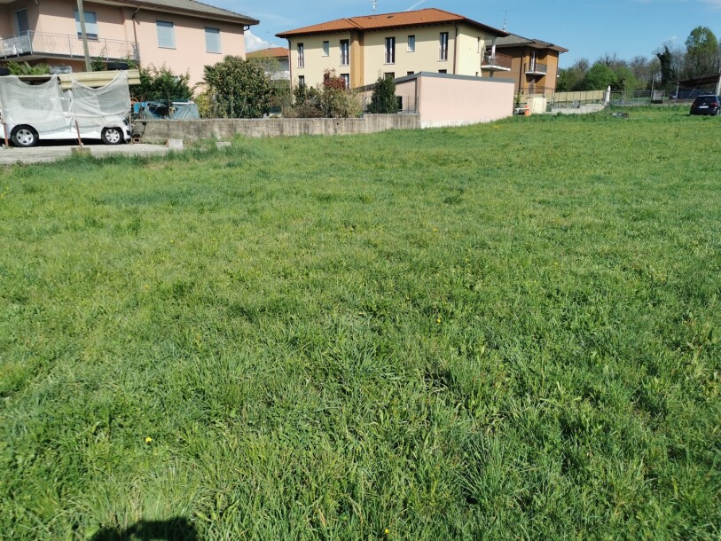 ARCISATE, TERRENO EDIFICABILE-3