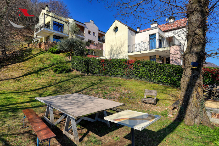 CUASSO AL MONTE, APPARTAMENTO CON PISCINA E VISTA LAGO-35