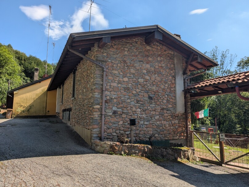 CUASSO AL MONTE, IMBORGNANA, DOPPIA PORZIONE DI CASA-31