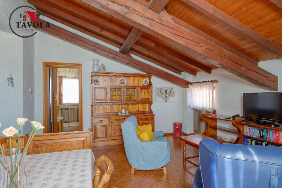 CUASSO AL MONTE, CAVAGNANO, TERRATETTO CON ACCESSORI-4