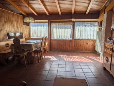 CUASSO AL PIANO, PORZIONE DI CORTE CON BOX-4