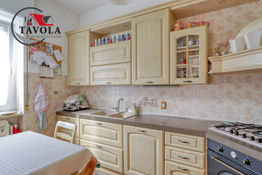 INDUNO OLONA, TRILOCALE CON BOX ED ACCESSORIO-5