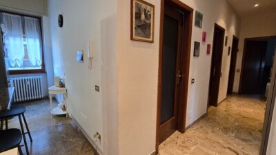 VARESE, AMPIO TRILOCALE CON TERRAZZA-8