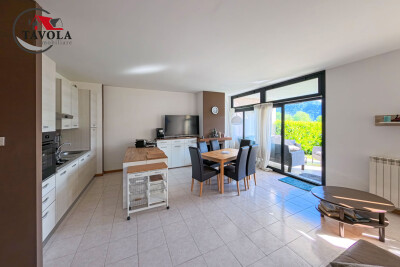 CUASSO AL MONTE, APPARTAMENTO CON PISCINA E VISTA LAGO-7