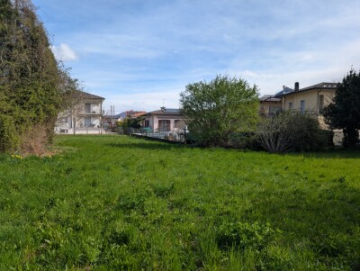 BISUSCHIO, FAVOLOSO TERRENO EDIFICABILE-7