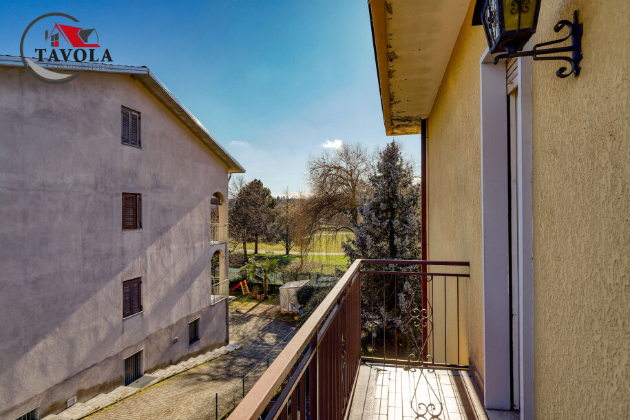 ARCISATE, TRILOCALE IN BIFAMILIARE-8