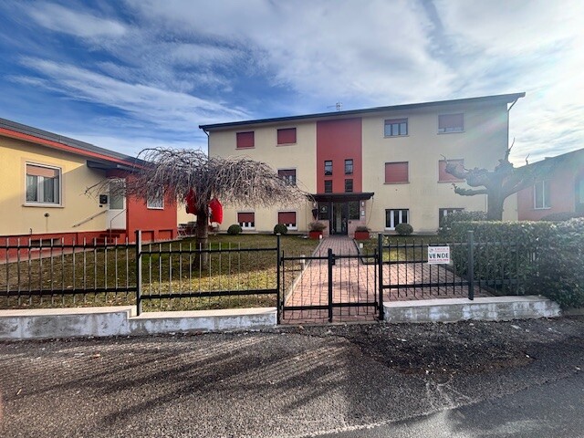 CUASSO AL MONTE, TRILOCALE CON VISTA LAGO-31