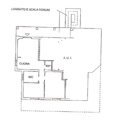 APPARTAMENTO TRILOCALE CON POSTI AUTO E GIARDINO-20